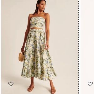 SET:  Poplin Maxi Skirt in EXTRA SMALL & Strapless Poplin Ruched Top in SMALL